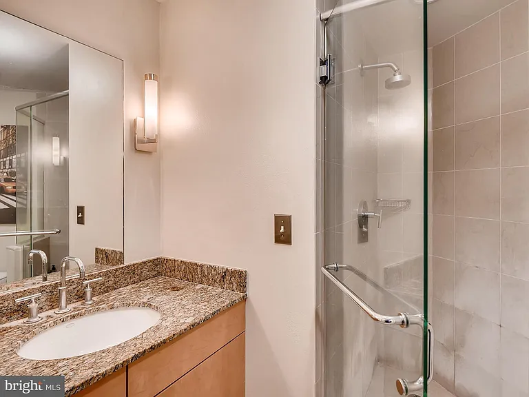 675 President St #2408 — Photo 7