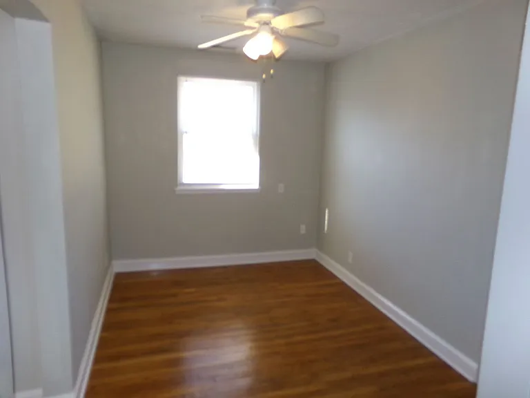 2527 C Miller Park Cir — Photo 6