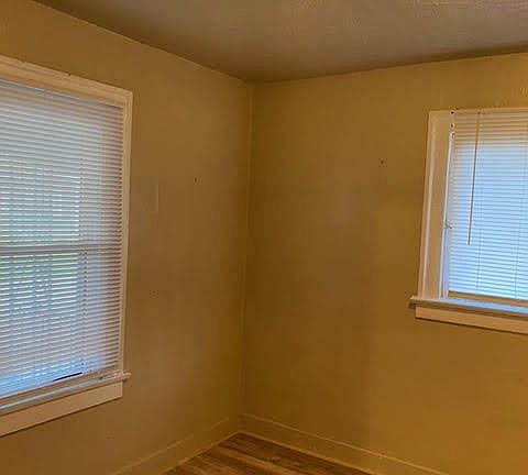 5th image of 350 Villa Ave
