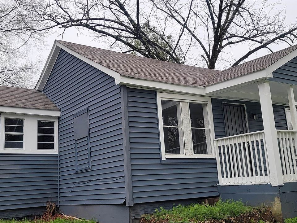 2nd image of 2807 N Overton Crossing St