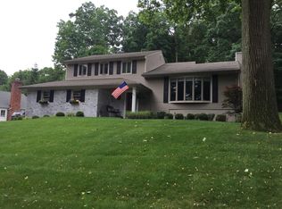 222 Sagamore Dr, New Providence, NJ 07974