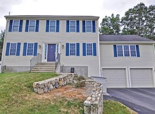 54 Arbor Rd, Uxbridge, MA 01569