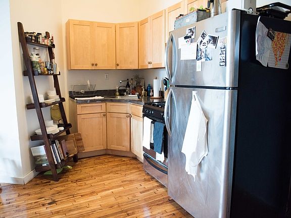 5th image of 54 Knickerbocker Ave #206