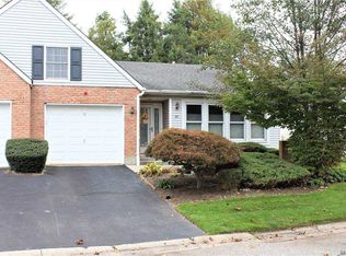 31 Chippendale Dr, Mount Sinai, NY 11766