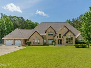 5562 N Williamsburg Rd, Bassfield, MS 39421
