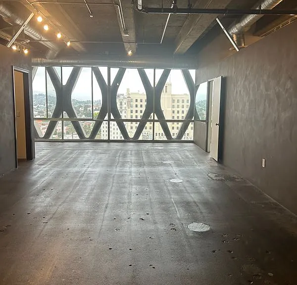 2404 Wilshire Blvd #11D — Photo 9