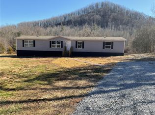275 Tater Hill Mountain Rd, Pickens, SC 29671