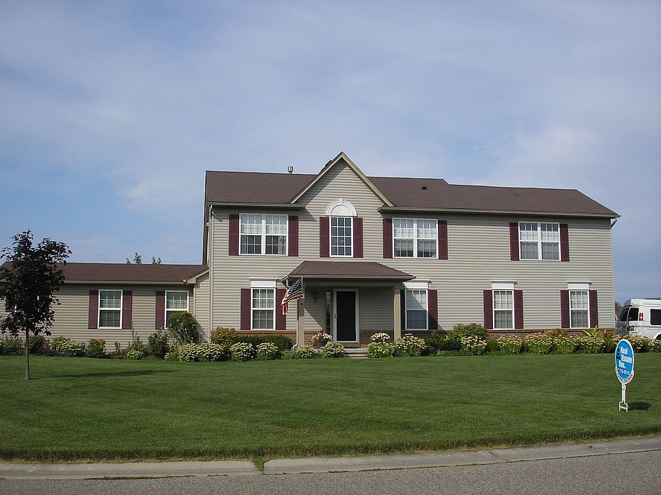 1st image of 8080 Hidden Ponds Dr