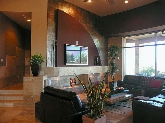 Fam room with city views