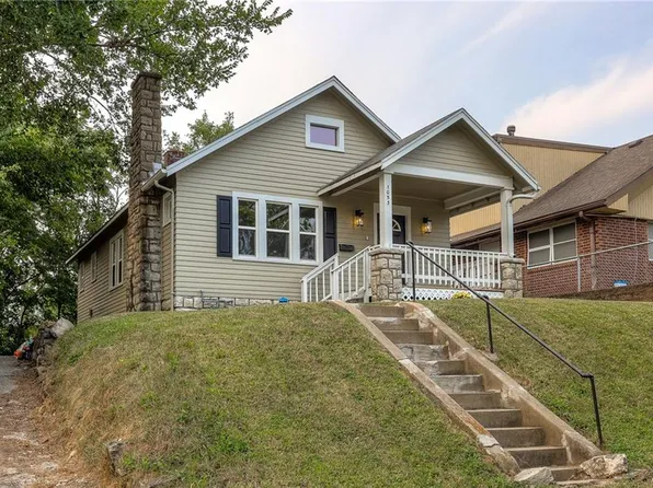 1053 Freeman Ave, Kansas City, KS 66102