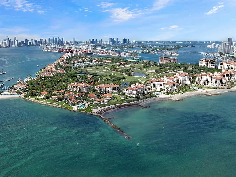 19216 Fisher Island Dr #19216 — Photo 71