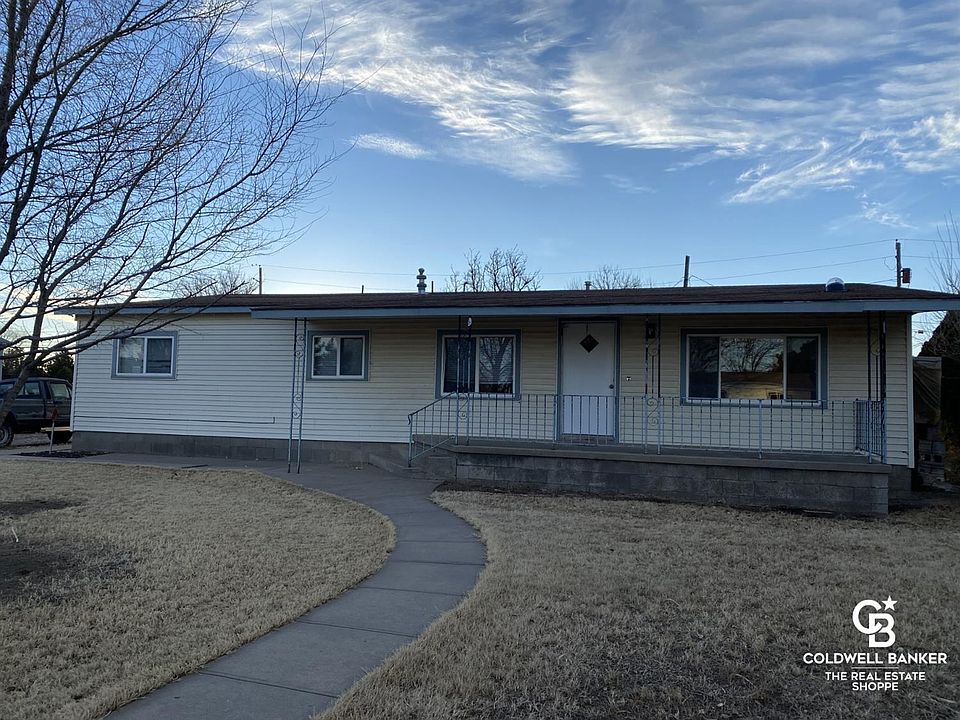 203 Albert St, Lakin, KS 67860 Zillow