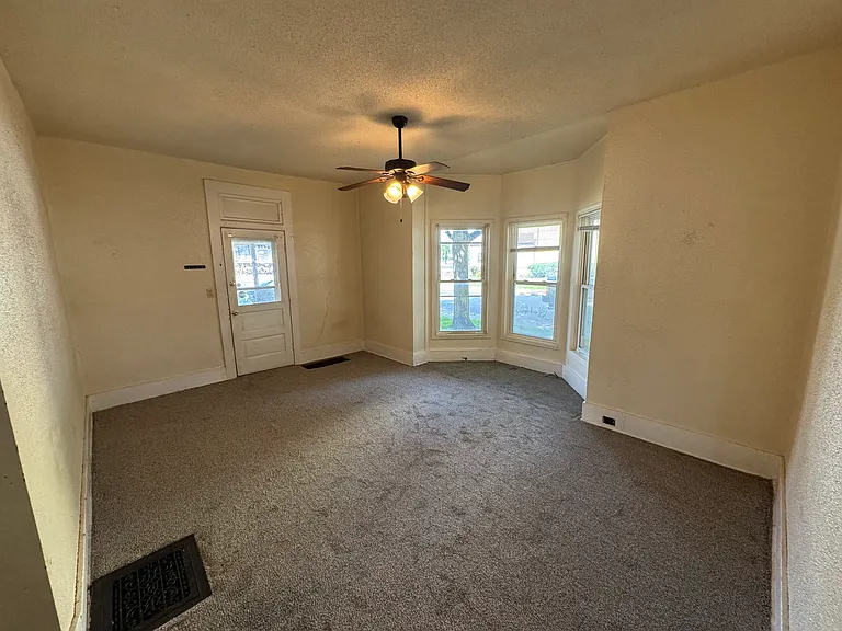 204 204/206/208 N Fort Wayne Ave #206 — Photo 2