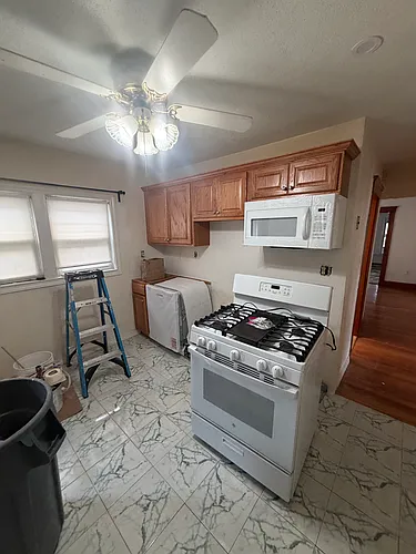 27 Carney St #1 Photo 1