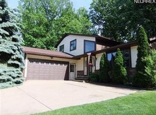 8075 Hackberry Dr, Mentor, OH 44060