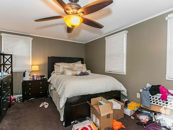3rd image of 1823 W Augusta Blvd #2C