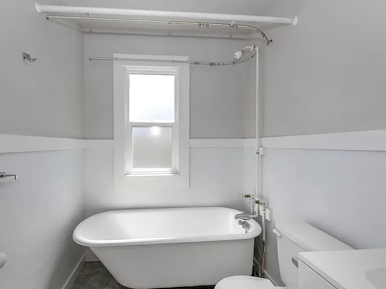 3719 S Thompson Ave #4 — Photo 2