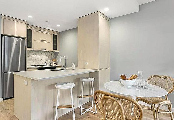 5th image of 555 Waverly Ave APT 4H