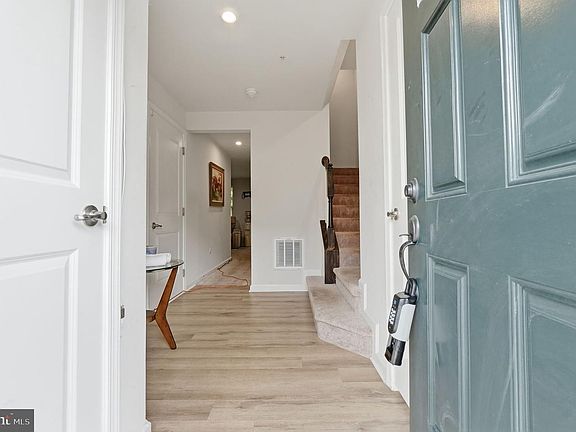 3rd image of 202 Chickaloon Pl
