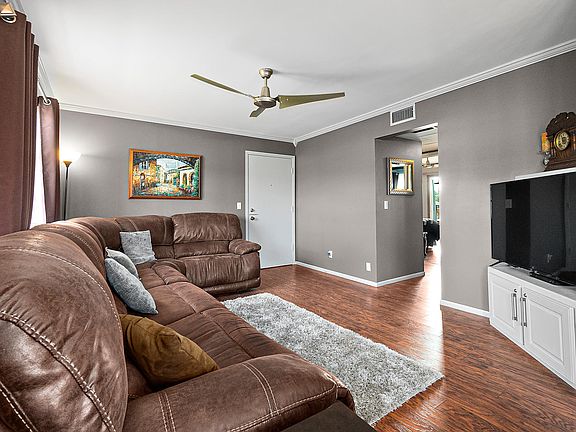 5th image of 121 Caribbean St #C12