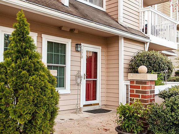 4th image of 5801 Inman Park Cir #1203