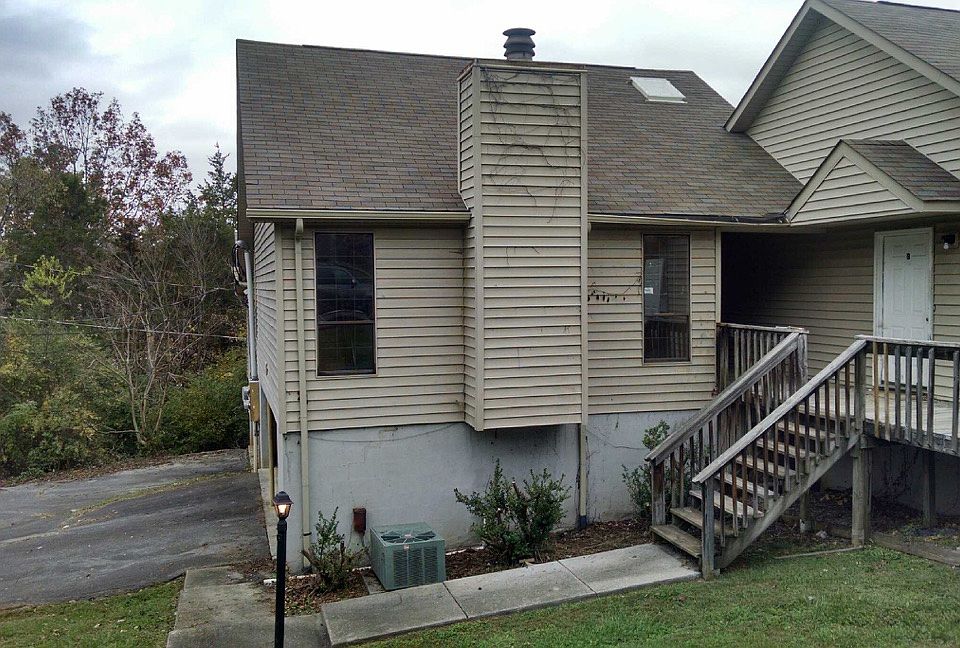 1st image of 9109 Cedarpark Ln
