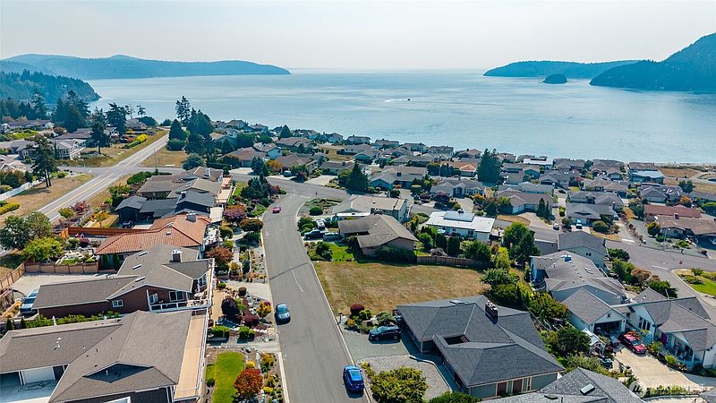 4th image of 4909 Heather Drive