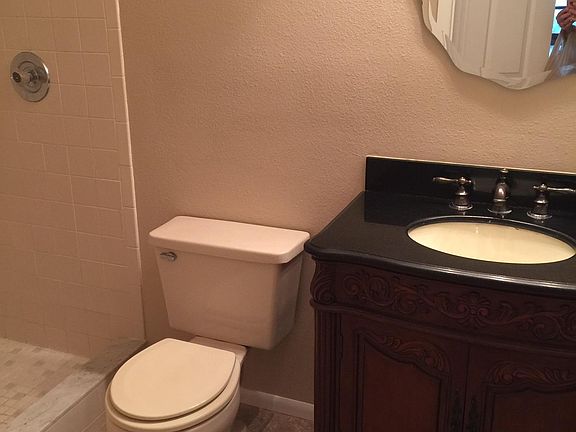 4th image of 8121 S Woods Cir