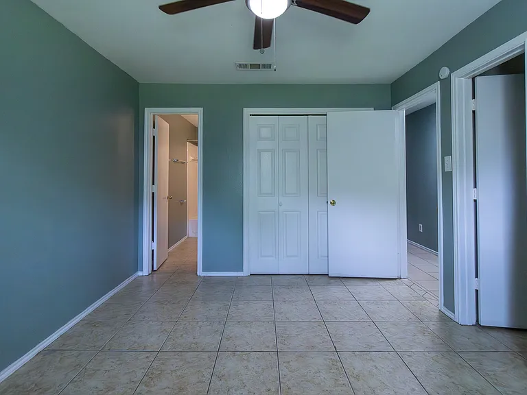 1601 Benttree Dr #1 — Photo 12