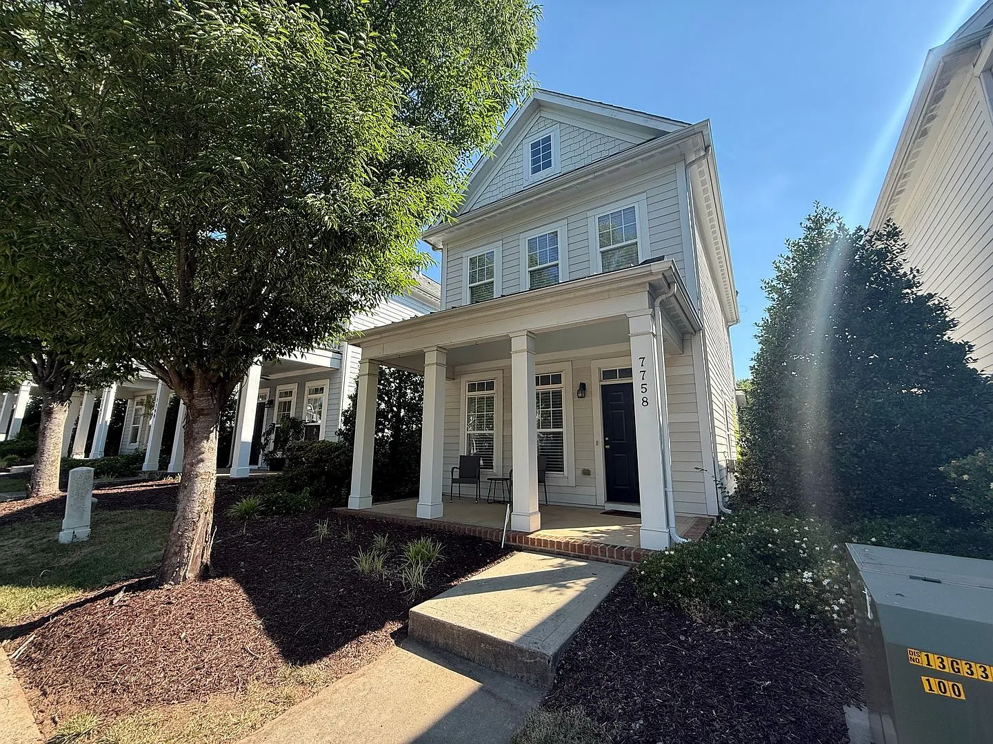 **Offering Refundable Application Fees & $150 Move In Promotion** Modern 2bd, 2.5ba Raleigh Home ... — Photo 1