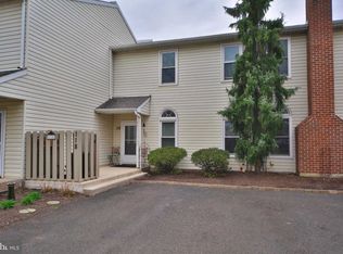 118 Pipers Pl, Chalfont, PA 18914