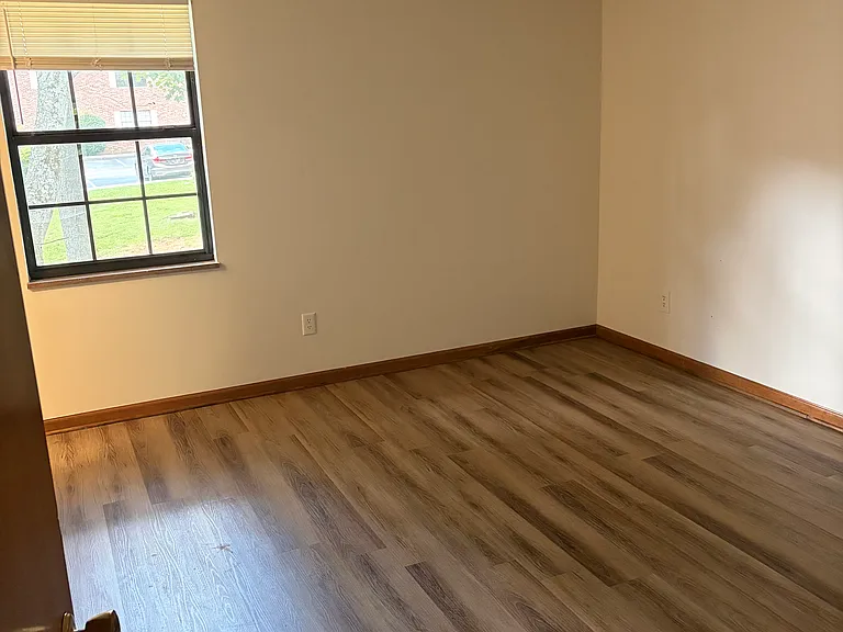 810 Highland Dr #1204 — Photo 4