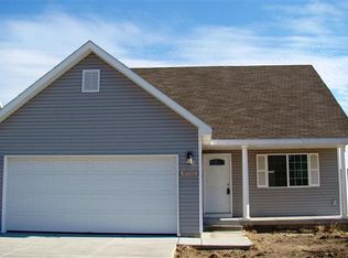 5208 N 9th Cir, Lincoln, NE 68521