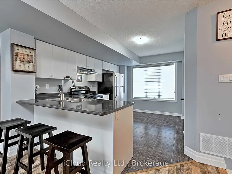 1380 Costigan Rd #121 — Photo 5