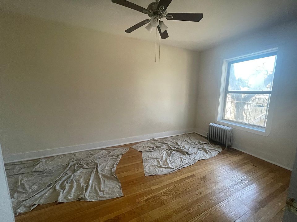 2nd image of 459 E 92nd St APT 3