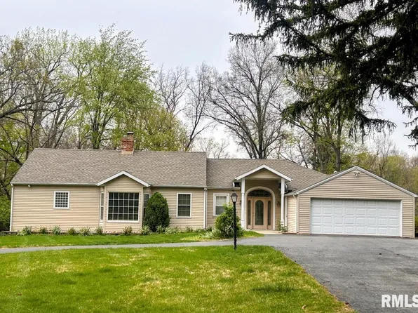 41 W Hazel Dell Ln, Springfield, IL 62703