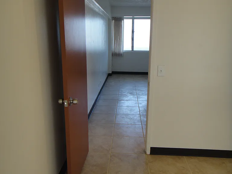 1717 Keeaumoku St #208 — Photo 15