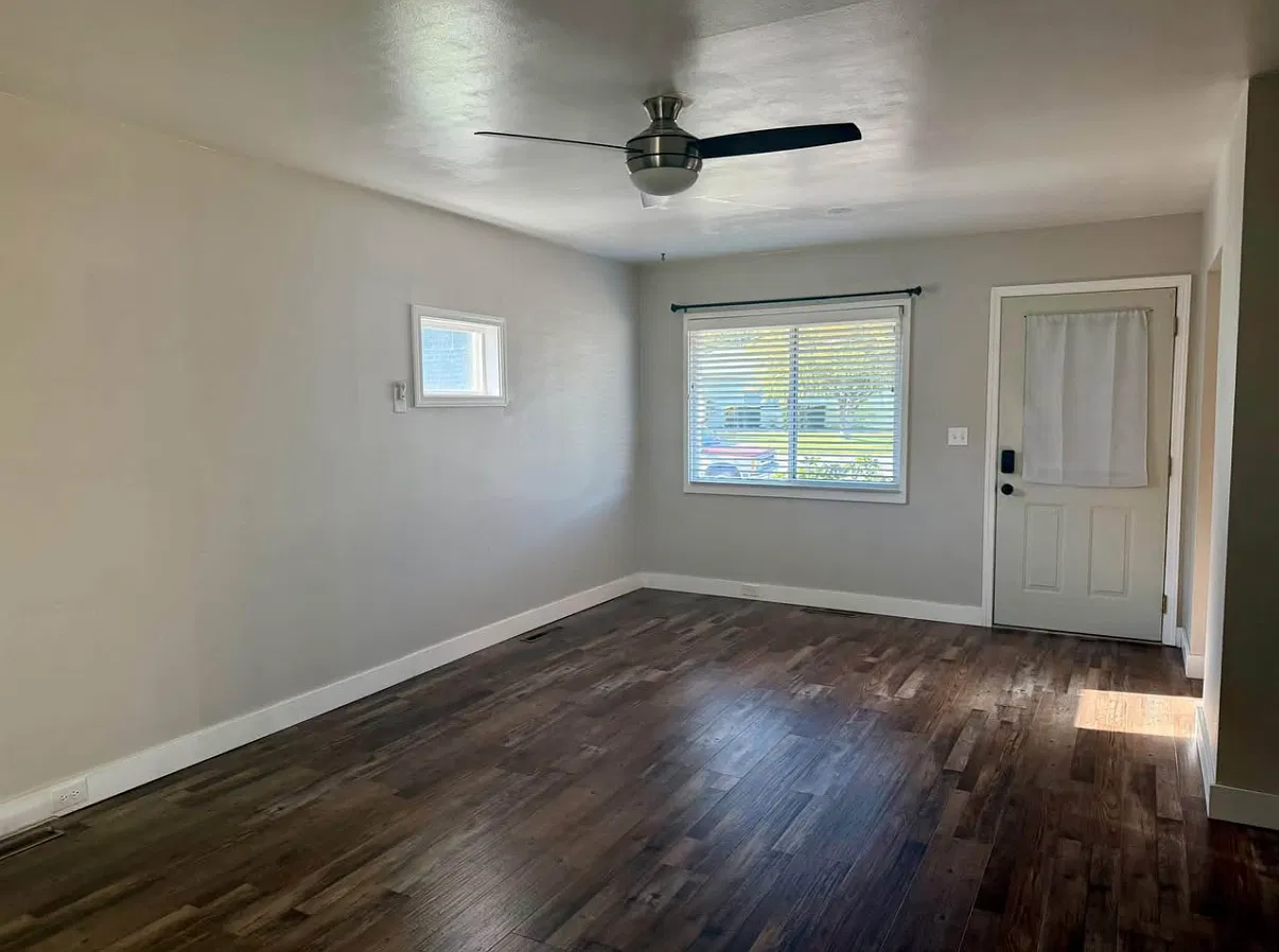 Updated 2BR/1BA House | Fenced Yard + Garage | Central Richland — Photo 2