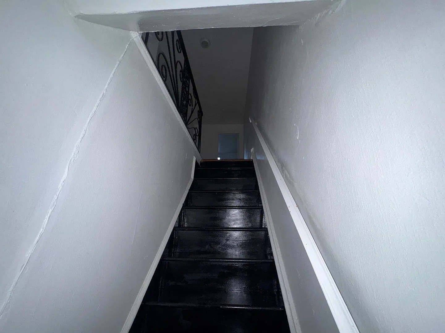 2 Bedroom Townhome with Washer/Dryer — Photo 3