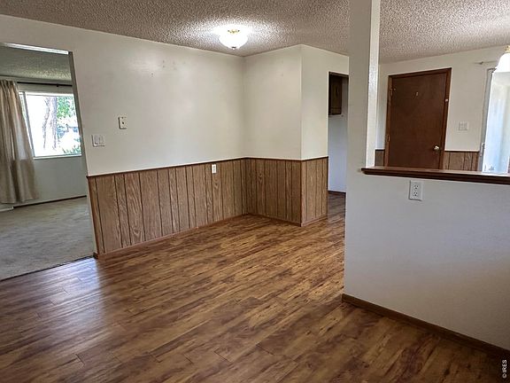 5th image of 820 W 30th St