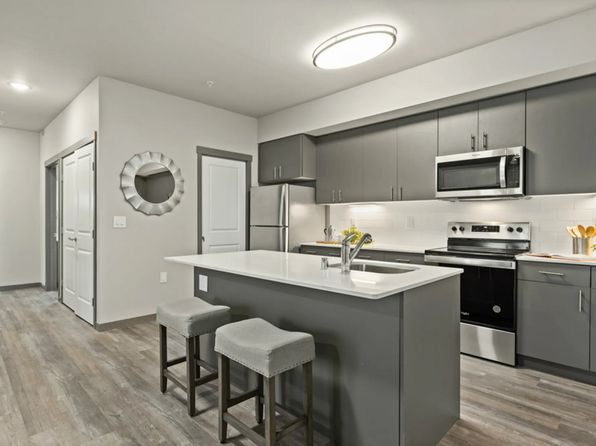 83 NE Ridge Point Blvd #C-301