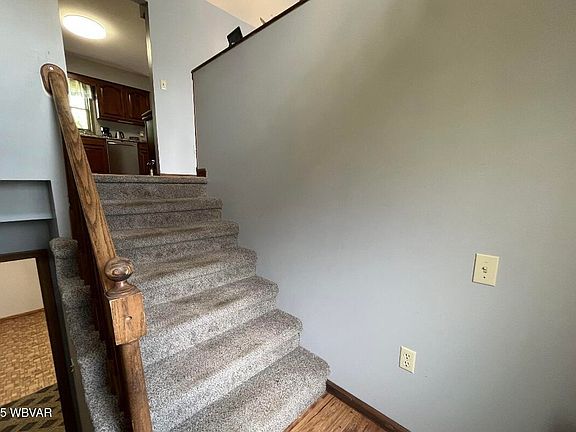 4th image of 150 Pine Creek Ave