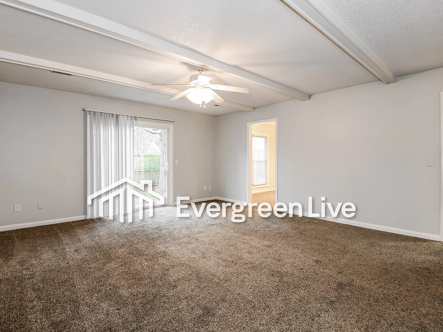 3 bed, 2.0 bath, 1475 sqft, $1,495 — Photo 3