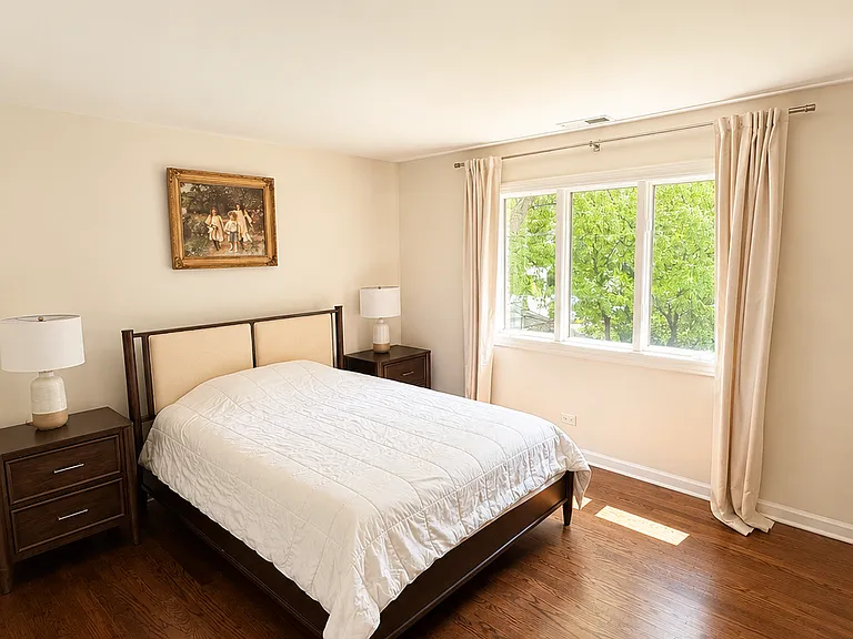 Guest bedroom 1