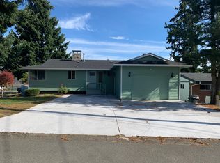 17702 43rd Ave S, Seattle, WA 98188