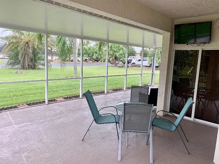 Lake Vista Cir — Photo 15