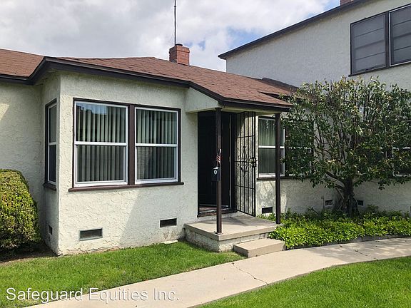 2nd image of 4856 N Lakewood Blvd