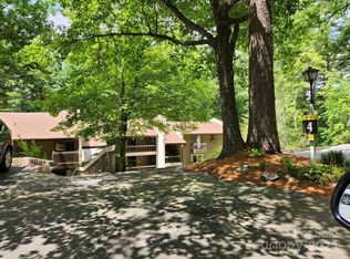 435 Overlook Rd, Sapphire, NC 28774