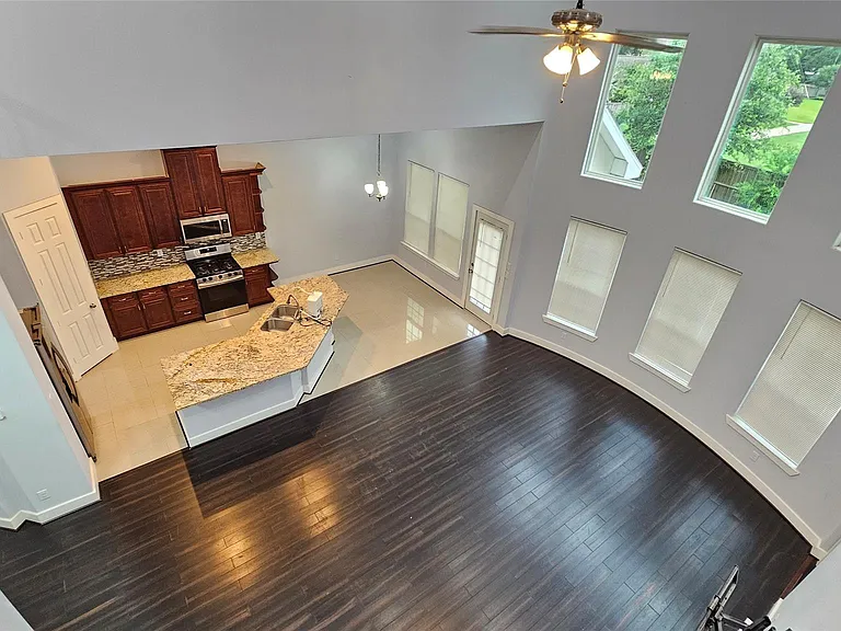 3715 Aldridge Dr — Photo 8