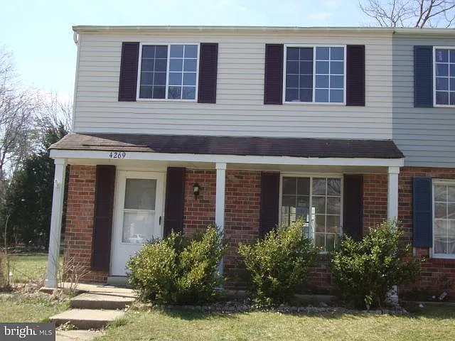 4269 Queen Ct photo 1